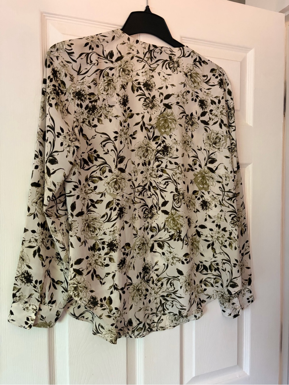 Ann Taylor Cream Button-Down Shirt with Olive & Black Floral Print